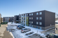 4455 Greenview Dr NE in Calgary, AB - Building Photo - Building Photo