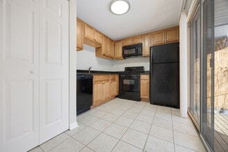 47 Gant Cir in Streamwood, IL - Building Photo - Building Photo