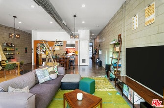 1534 17th St in Santa Monica, CA - Building Photo - Building Photo