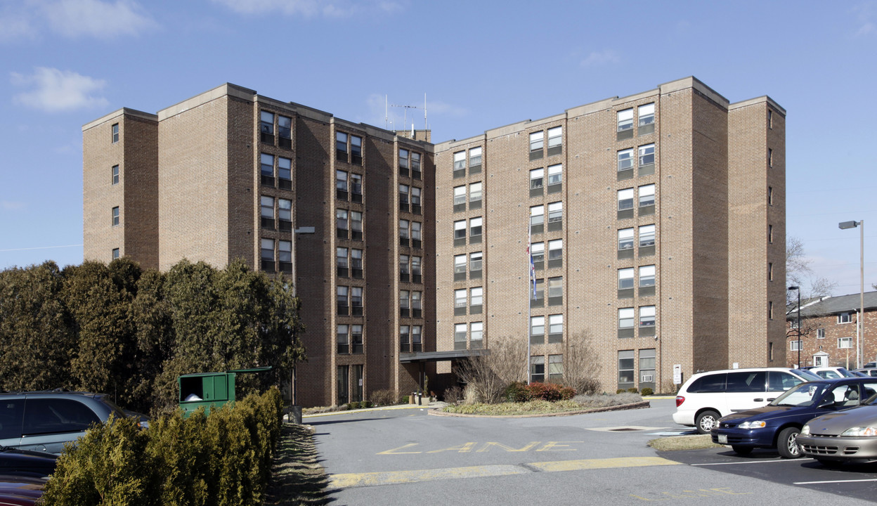 Main Towers in Newark, DE - Foto de edificio