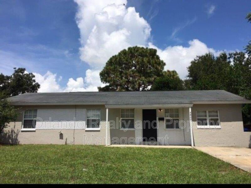 4809 Okeefe St in Orlando, FL - Building Photo