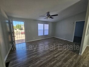 725 S 97th Way in Mesa, AZ - Building Photo - Building Photo