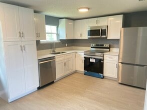 502 Dunbar Ave in Winter Garden, FL - Building Photo - Building Photo