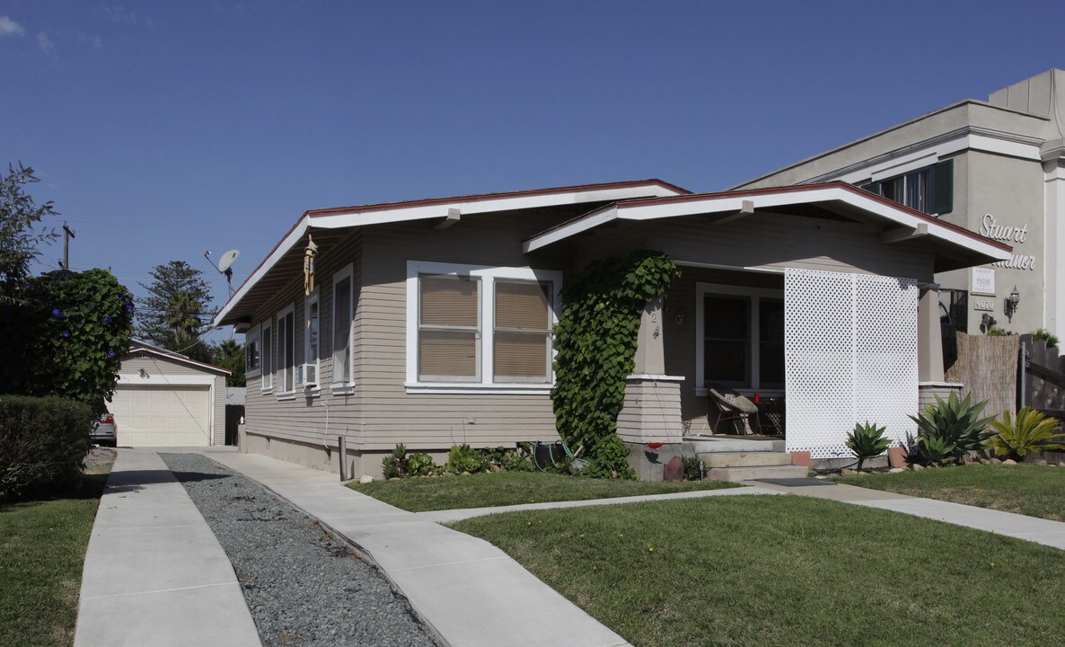 4062-4064 Mississippi St in San Diego, CA - Building Photo