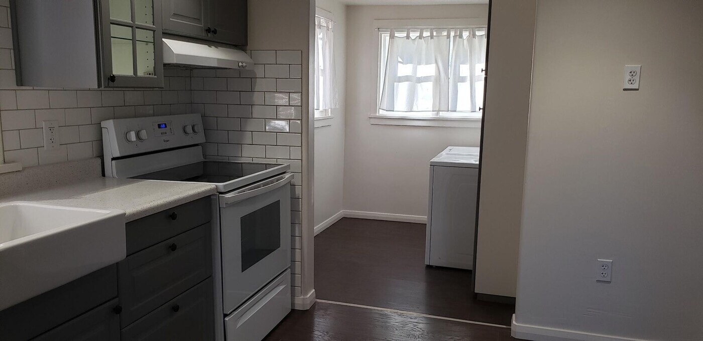 57 N 200 W St in Paragonah, UT - Building Photo