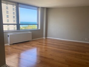 5701 N Sheridan, Unit 7N in Chicago, IL - Foto de edificio - Building Photo