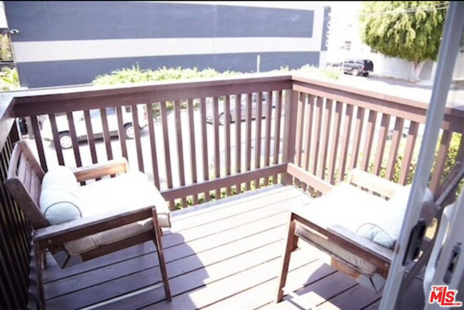 602 Victoria Ave, Unit #B in Venice, CA - Building Photo - Building Photo