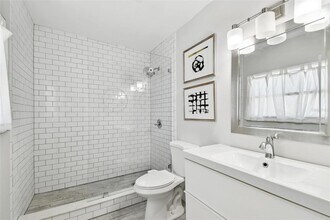166 E Davis Blvd in Tampa, FL - Building Photo - Building Photo