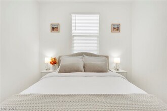 4388 Bayley Skye Ave in Las Vegas, NV - Building Photo - Building Photo