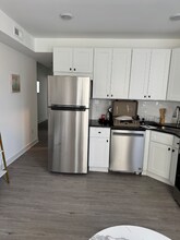 1650 W Cheltenham Ave in Philadelphia, PA - Building Photo - Building Photo