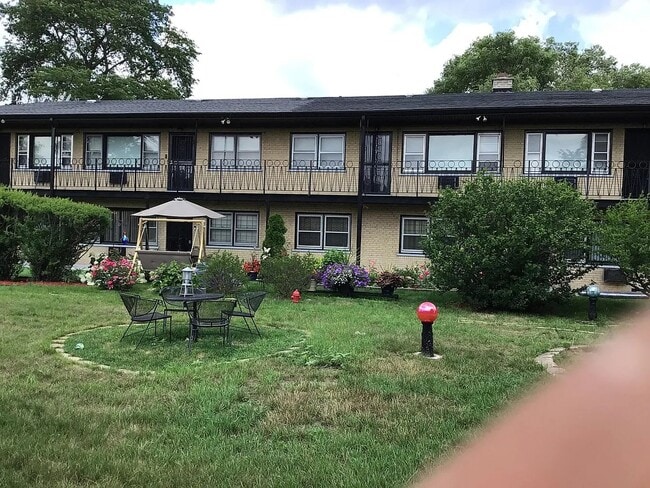 7043 S East End Ave in Chicago, IL - Building Photo - Building Photo