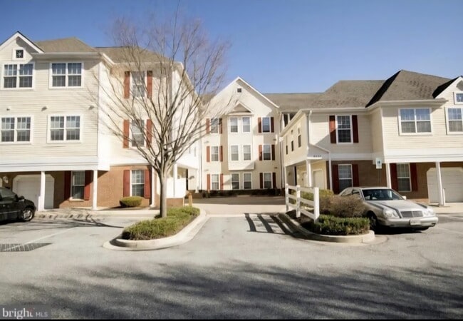5000 Willow Branch Way, Unit Hollington Condo in Owings Mills, MD - Building Photo - Building Photo
