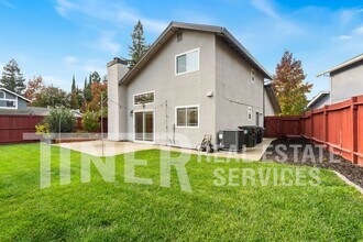 2 Rio Adelanto Ct in Sacramento, CA - Building Photo - Building Photo