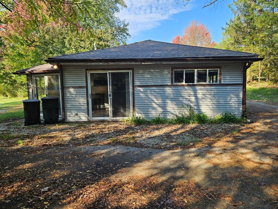 122 Haman Rd in Inverness, IL - Building Photo