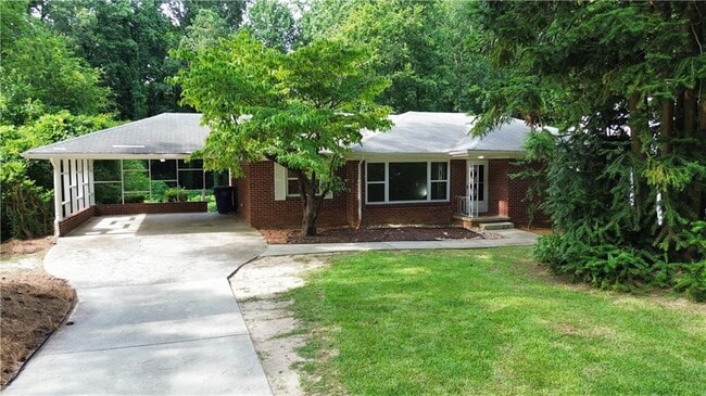 property at 3457 Dale Ln SW