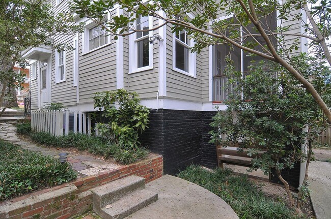 1012 Laurens St in Columbia, SC - Building Photo - Building Photo