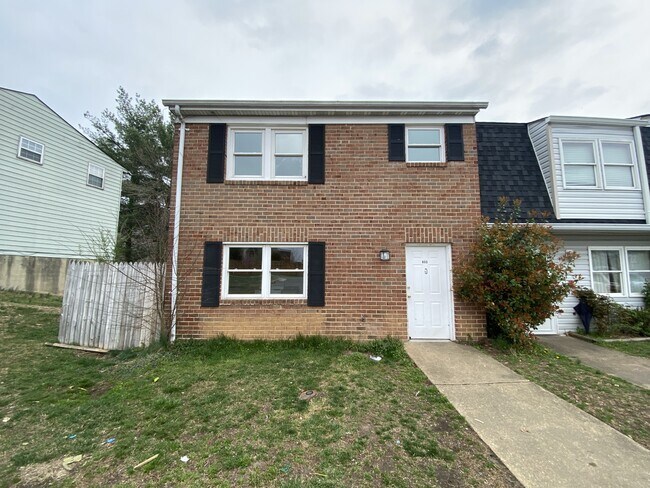 633 Anvil Rd in Fredericksburg, VA - Building Photo - Building Photo