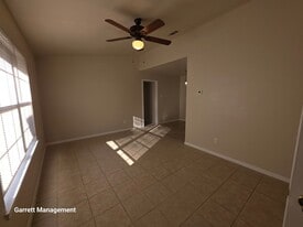 1707 Taylor St in Lampasas, TX - Building Photo