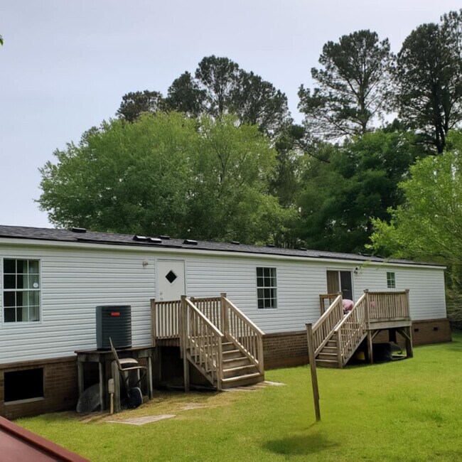 8192 Bing Hill Rd in Adams Run, SC - Building Photo - Building Photo