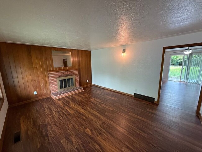 property at 5075 Lone Oak Rd SE
