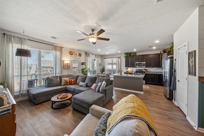 11947 Sunshine Park Dr N in Willis, TX - Building Photo - Building Photo