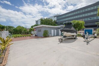 2150 SW 21st Ter in Miami, FL - Building Photo - Building Photo