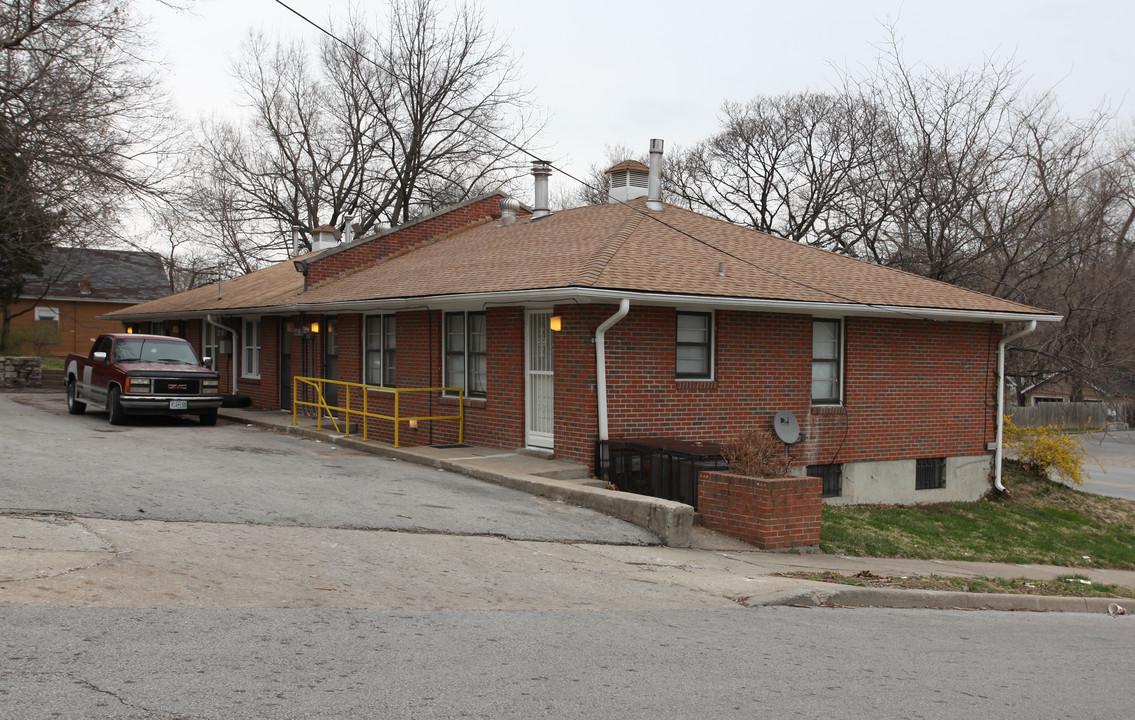 4336-4340 Paseo Blvd in Kansas City, MO - Building Photo