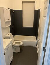 1312 W 51st St, Unit 1N in Chicago, IL - Foto de edificio - Building Photo