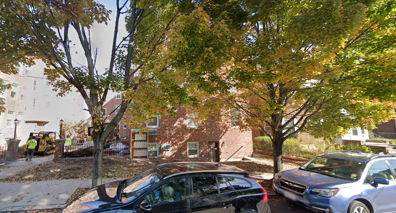 41 Auburn St, Unit 1 in Brookline, MA - Foto de edificio