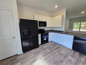 1296 Maple St in Haskell, AR - Building Photo - Building Photo