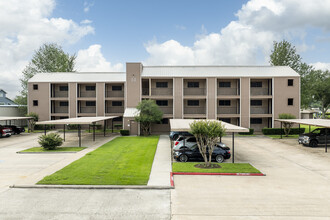 April Harbour in Montgomery, TX - Building Photo - Building Photo