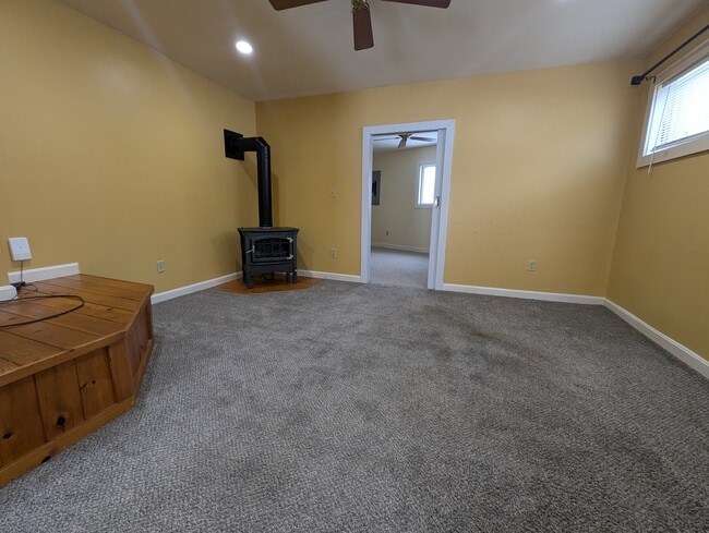 26 Granite St in Biddeford, ME - Foto de edificio - Building Photo