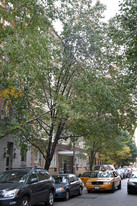 525 E 81st St in New York, NY - Building Photo