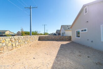 5112 Joe Castillo St in El Paso, TX - Building Photo - Building Photo