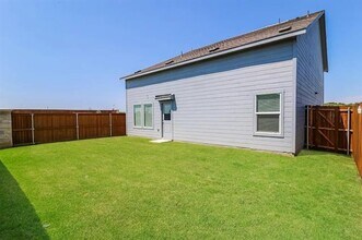 2602 Bartlett St in Crandall, TX - Building Photo - Building Photo