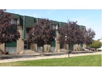 Wildwood Apartments in Hammond, IN - Building Photo - Building Photo