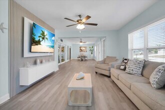 115 Leland St SE in Port Charlotte, FL - Building Photo - Building Photo