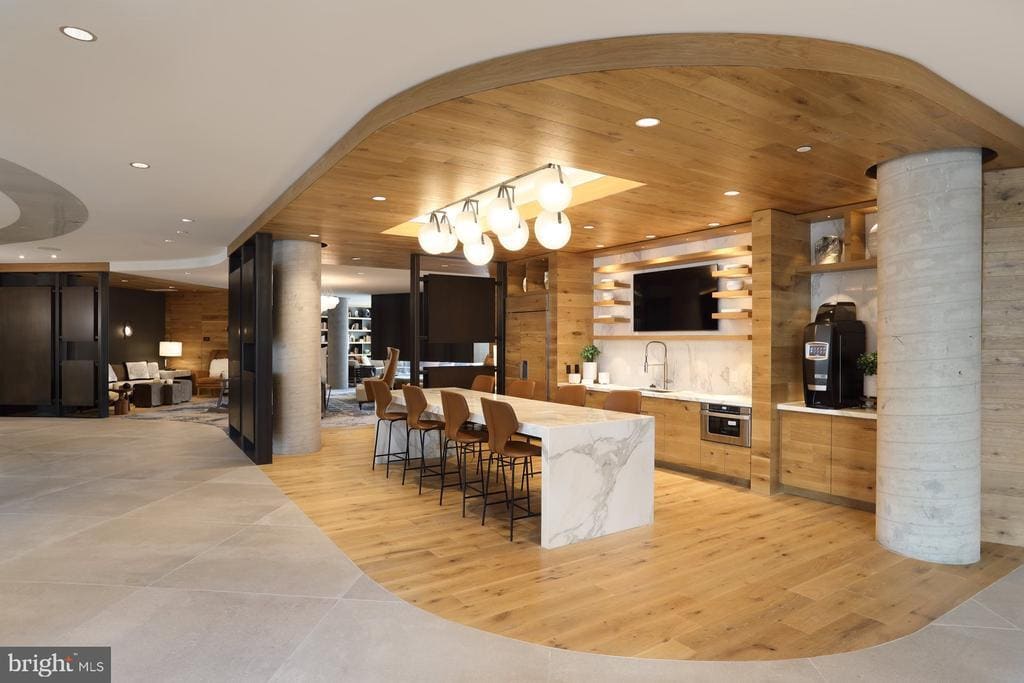 8525 Chevy Chase Lake Terrace in Chevy Chase, MD - Building Photo