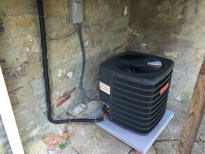 165 Morewood Ave, Unit 2 in Pittsburgh, PA - Foto de edificio - Building Photo