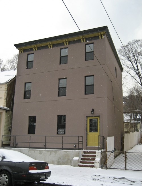 258 Gordon St in Staten Island, NY - Building Photo