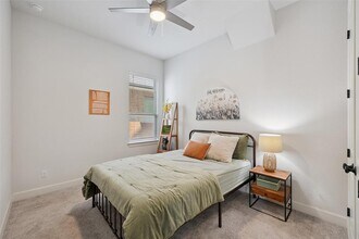 6908 Empresa Dr in Austin, TX - Foto de edificio - Building Photo