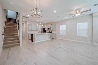 1547 Revolution Way in Missouri City, TX - Building Photo - Building Photo