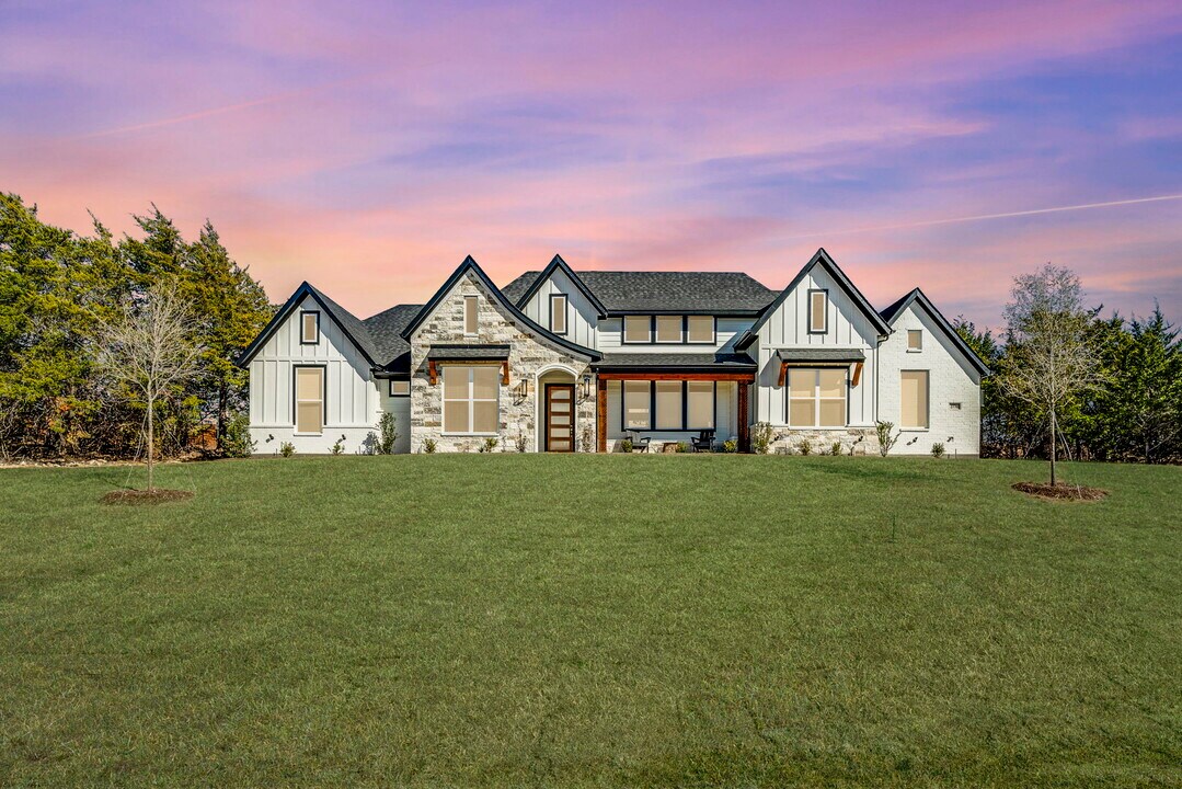 2770 Fireside Dr in Midlothian, TX - Foto de edificio