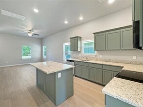 1101 N Tucker Ave in Shawnee, OK - Building Photo - Building Photo