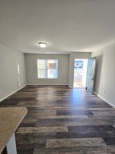 62 Coats Cir in Benson, NC - Building Photo - Building Photo