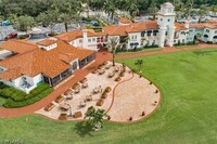 3941 Isla Ciudad Ct in Naples, FL - Foto de edificio - Building Photo