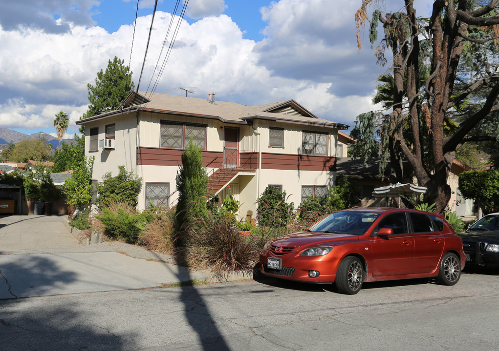 1365 Hilda Ave in Glendale, CA - Building Photo