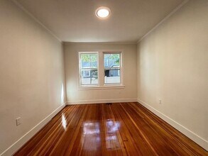 391 Linwood Ave in Newton, MA - Building Photo - Building Photo