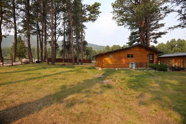 274 Fish Hatchery Rd in Story, WY - Building Photo - Building Photo