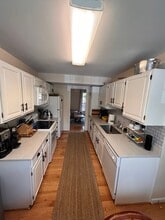 4821 Chevy Chase Dr in Chevy Chase, MD - Building Photo - Building Photo